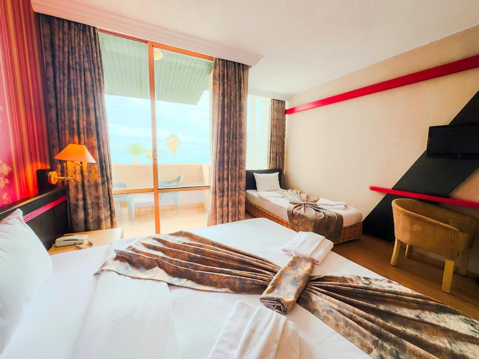 Senza Sunset Beach Hotel Аланя Екстериор снимка